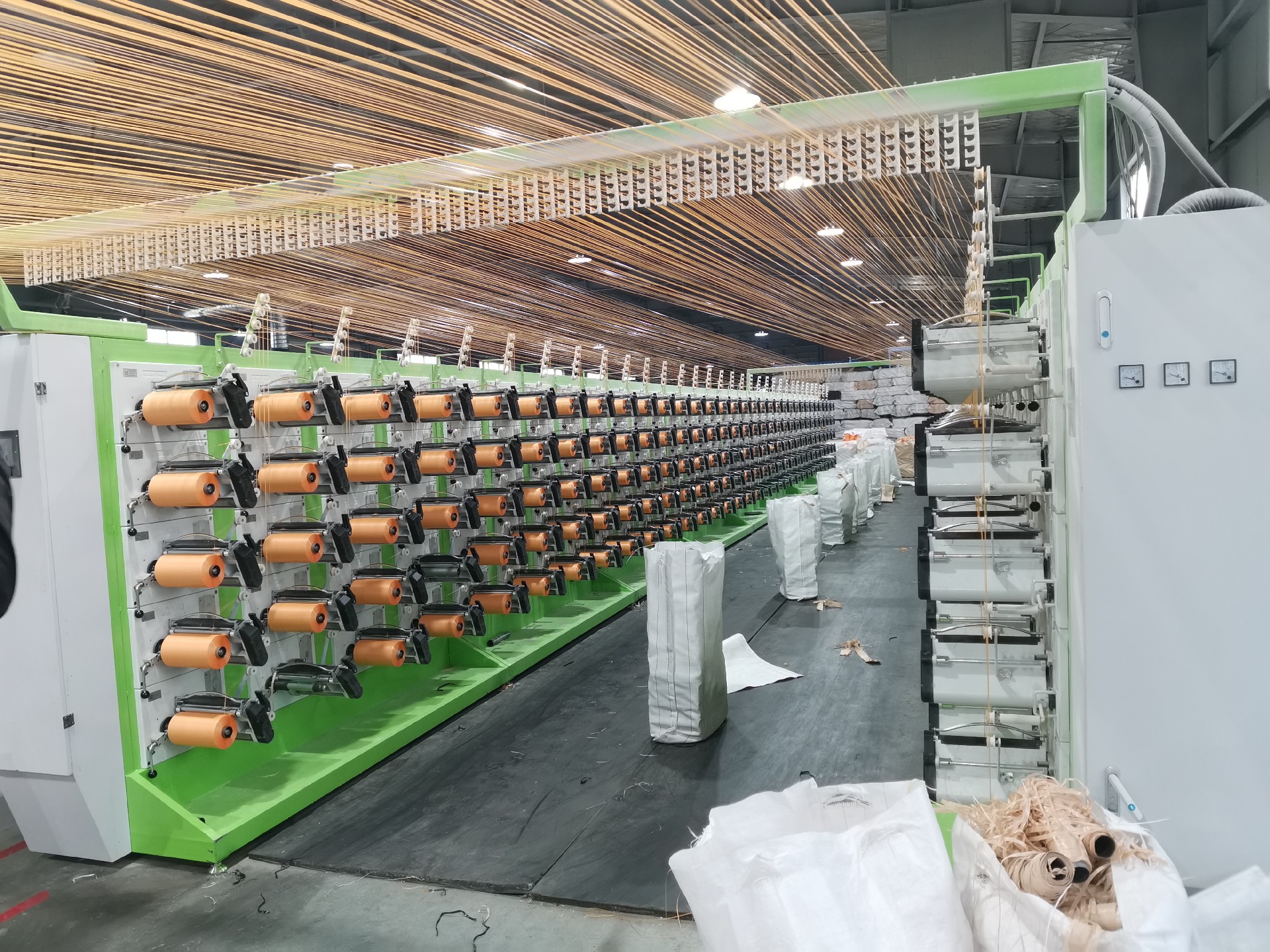 自動雙工位收卷機(jī)如何簡化收卷裝置結(jié)構(gòu)？     常州市蜀延機(jī)械有限公司